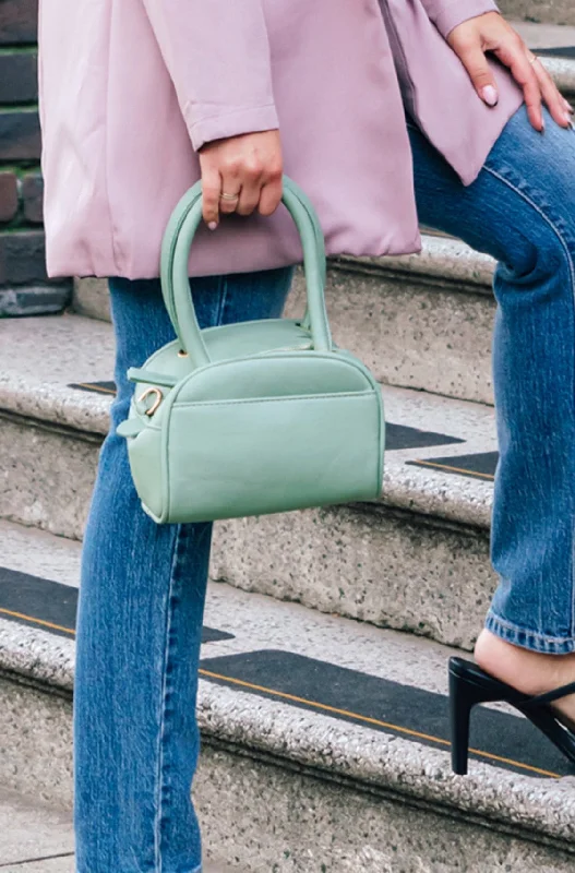 Luxe Style Discounts Striker Bag