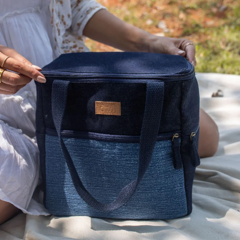 Vintage-Inspired Blue - Upcycled Eco friendly Denim Jeans Lunch Bag (Large)